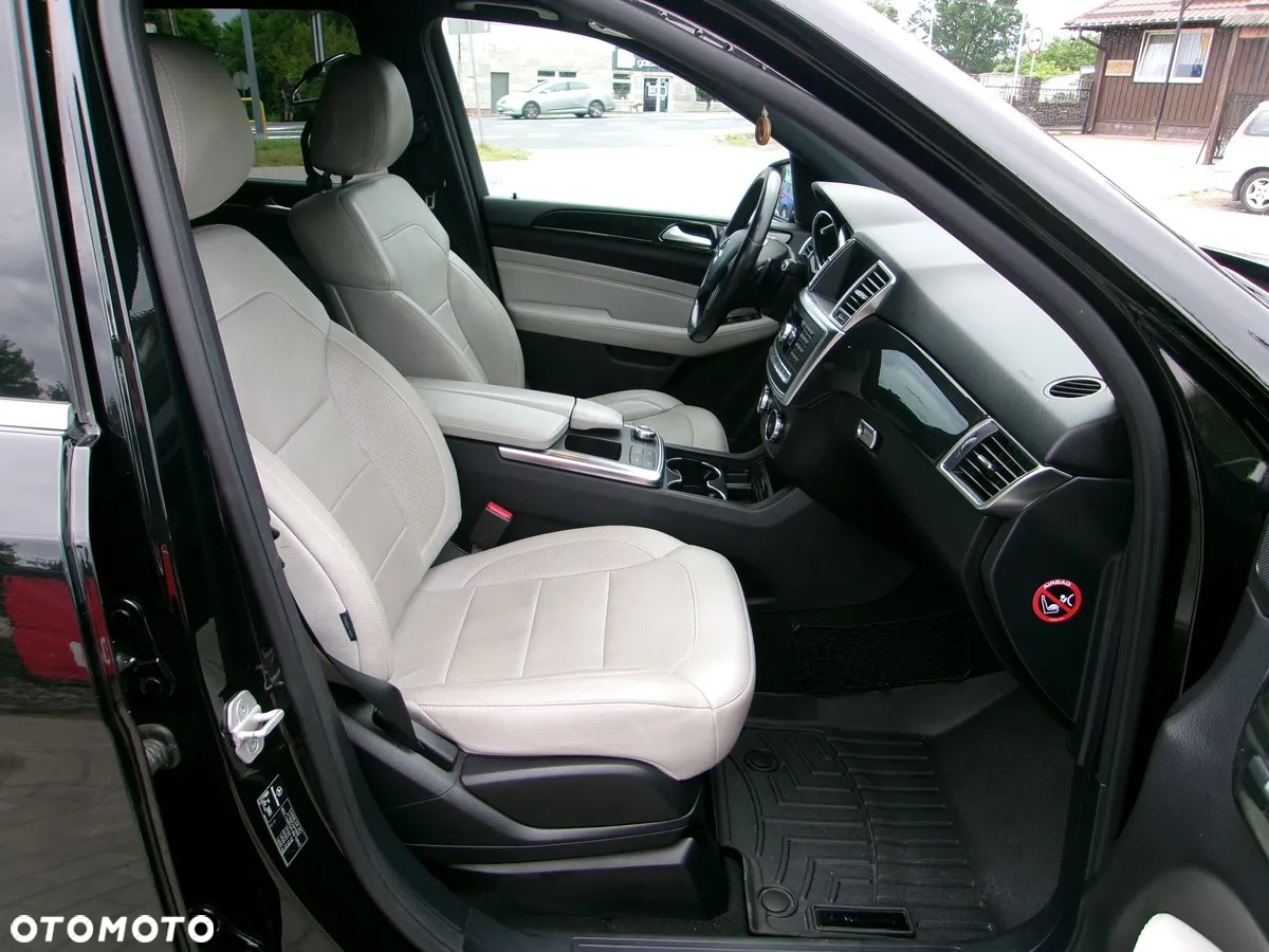 Mercedes-Benz ML 350 BlueTec 4-Matic - 7