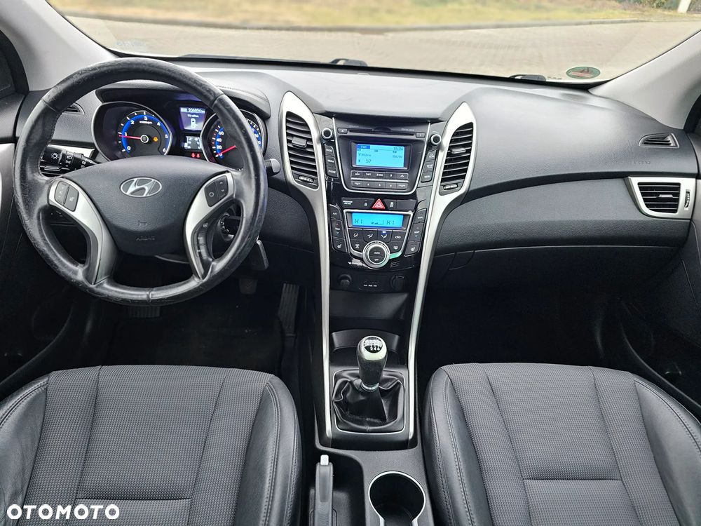 Hyundai i30 1.4 CRDi Intro Edition - 11