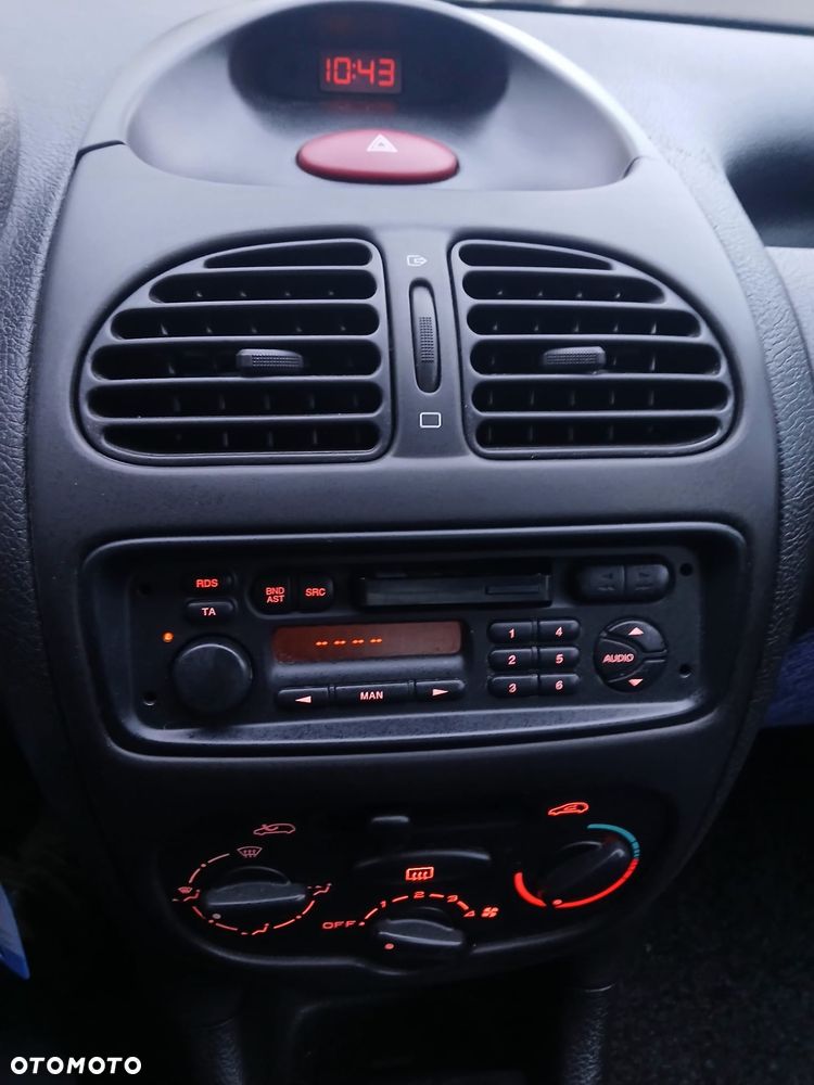 Peugeot 206 - 7