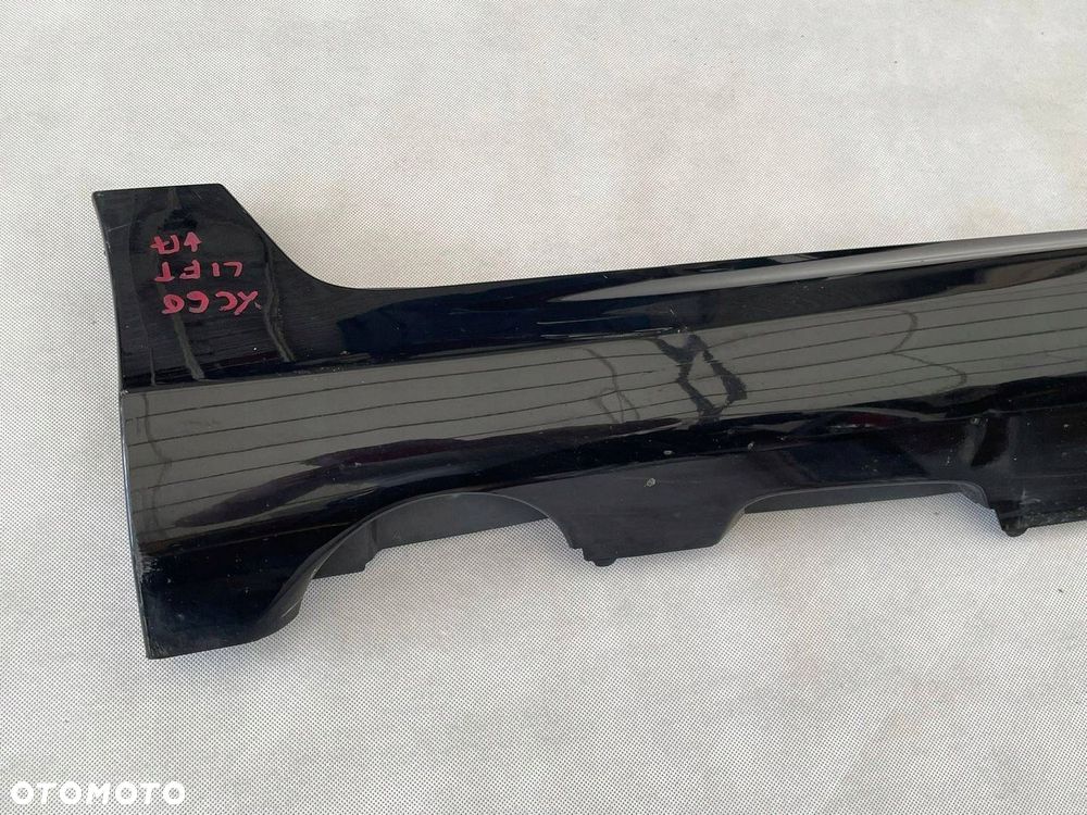 PRÓG PRAWY NAKŁADKA LISTWA PROGOWA Volvo XC60 II - 2