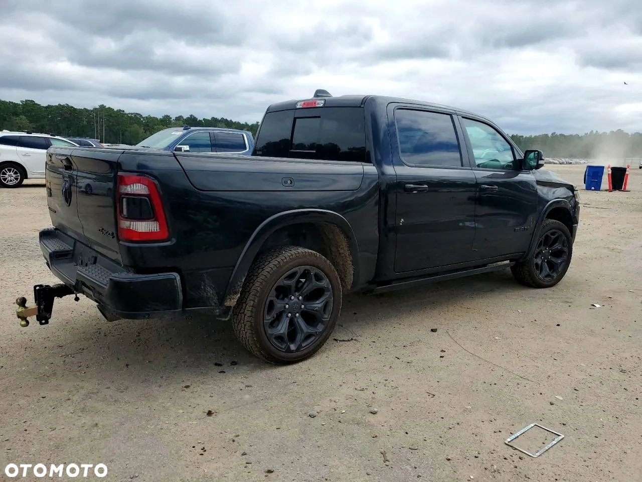 RAM 1500 Crew Cab Shortbed Limited - 4