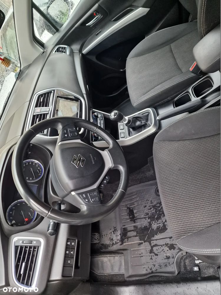 Suzuki SX4 S-Cross 1.4 T Premium - 12