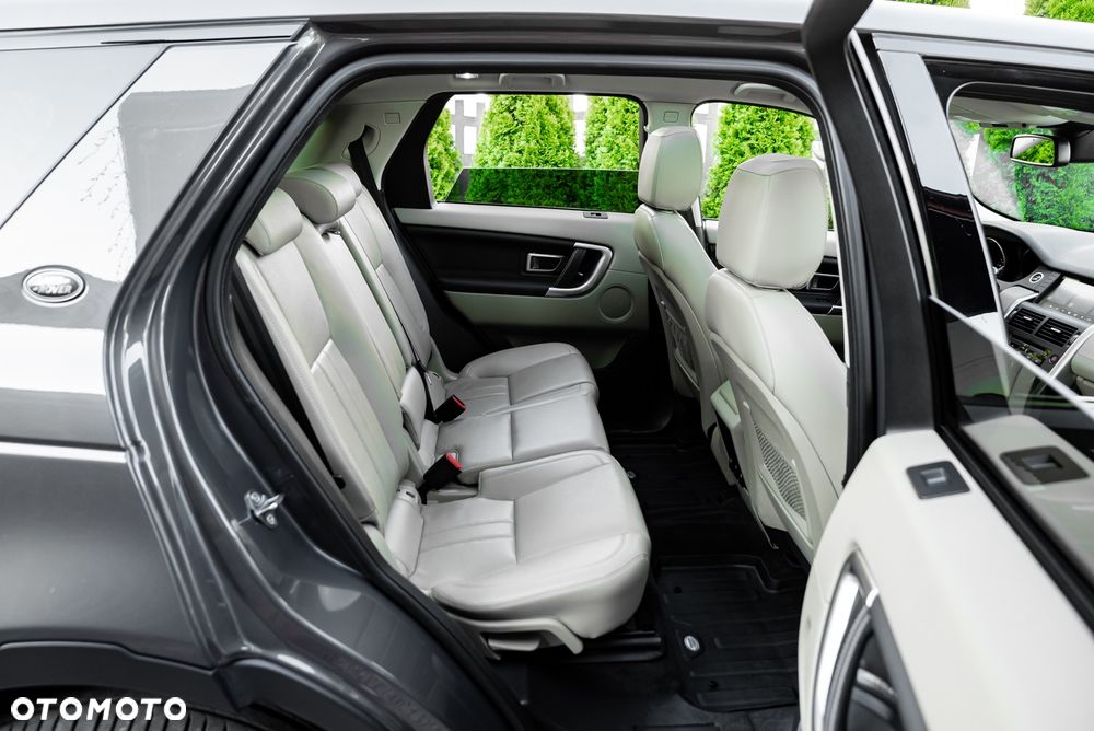 Land Rover Discovery Sport D150 - 23