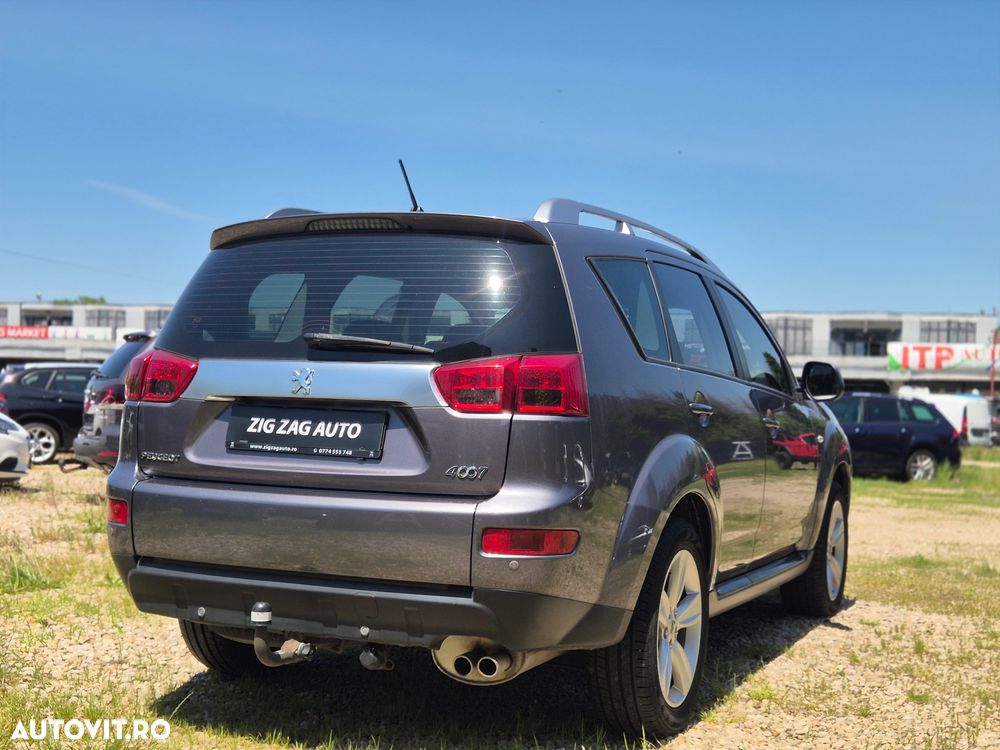Peugeot 4007 2.2 HDI Premium - 17