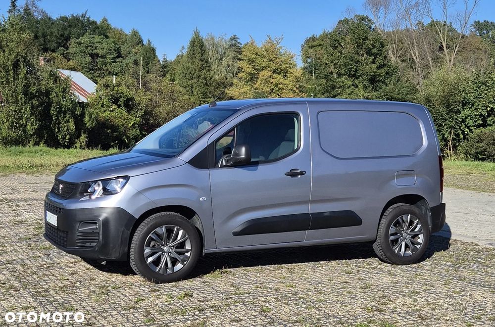 Peugeot Partner EAT8 Automat - 1