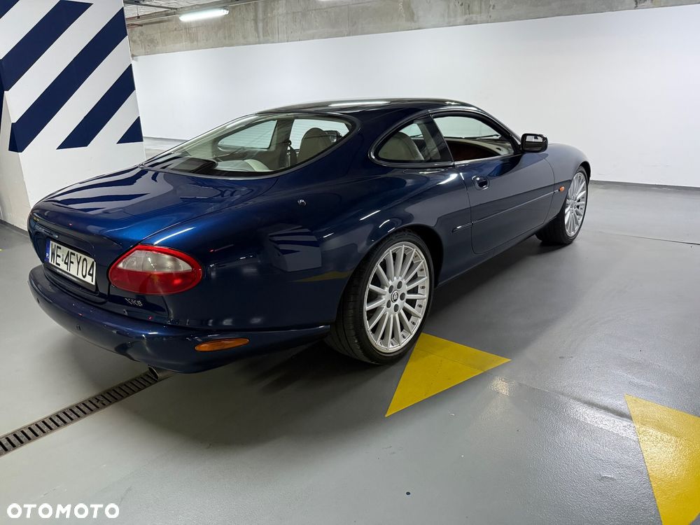 Jaguar XK8 - 26