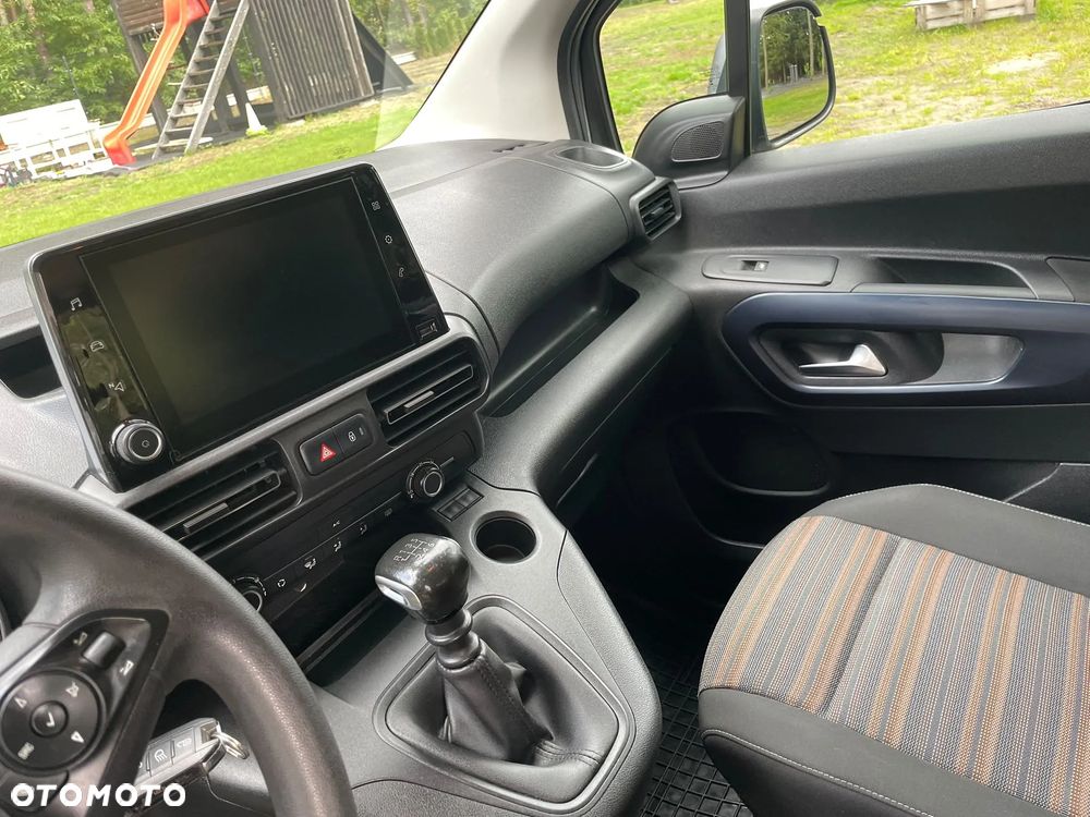 Opel Combo 1.2 Turbo Enjoy S&S - 15
