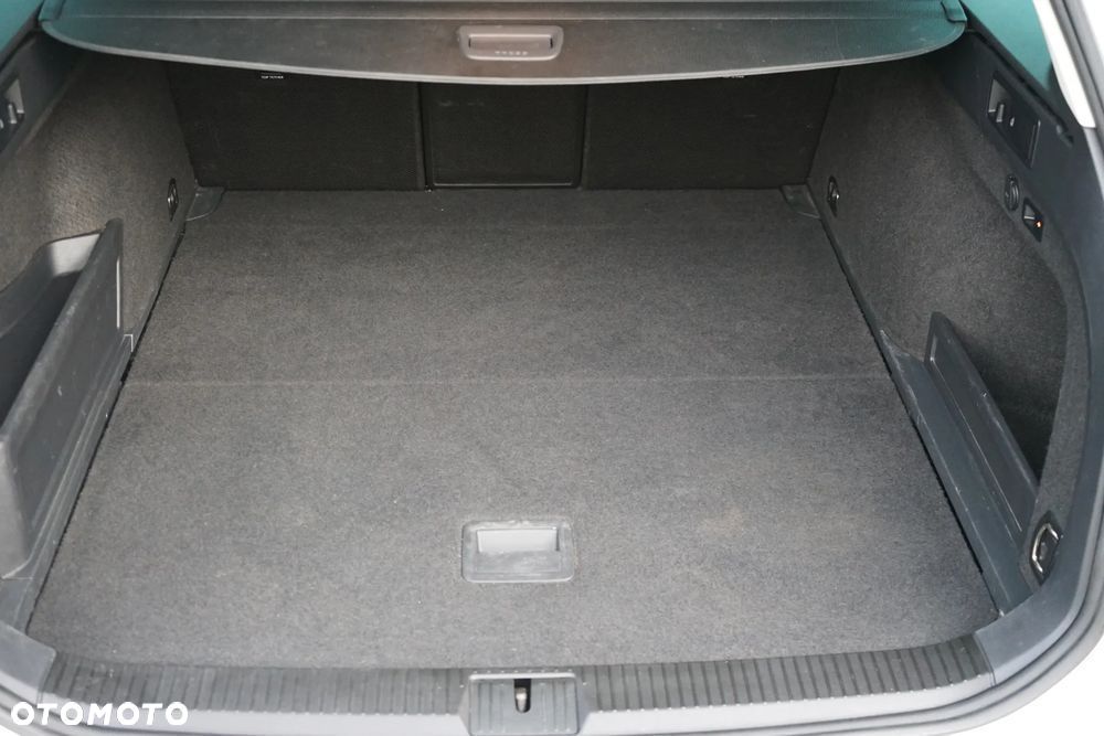 Volkswagen Passat Variant 2.0 TDI Bi-Turbo BMT 4Mot Highline DSG - 32