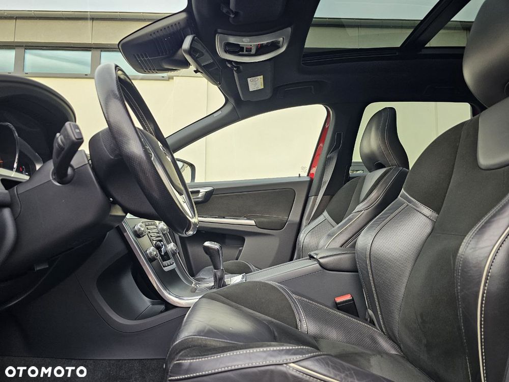 Volvo XC 60 D3 R-Design - 18
