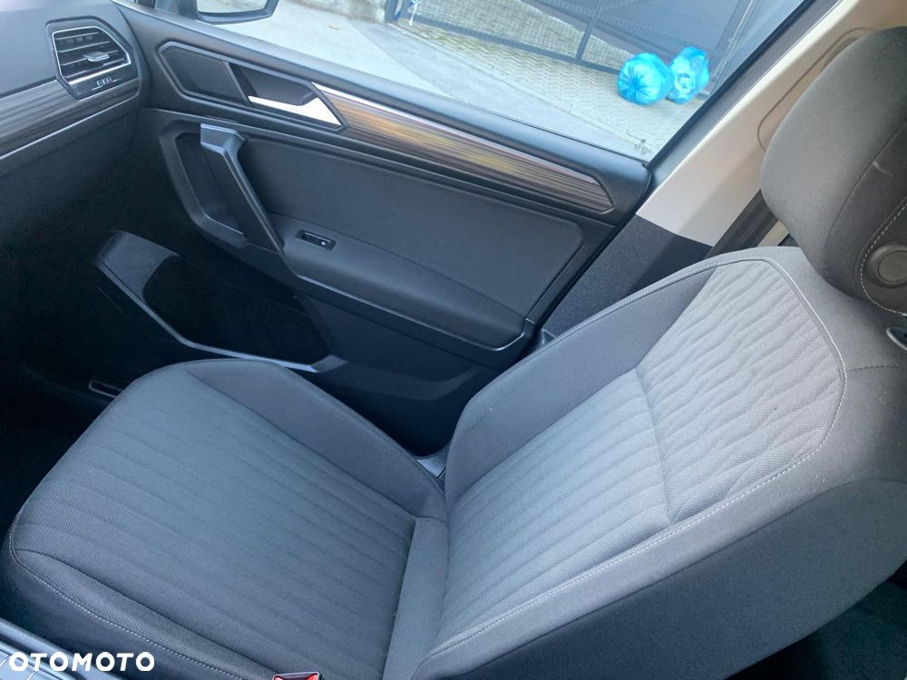Volkswagen Tiguan Allspace 2.0 TDI SCR DSG Trendline - 17