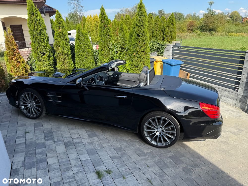 Mercedes-Benz SL - 17