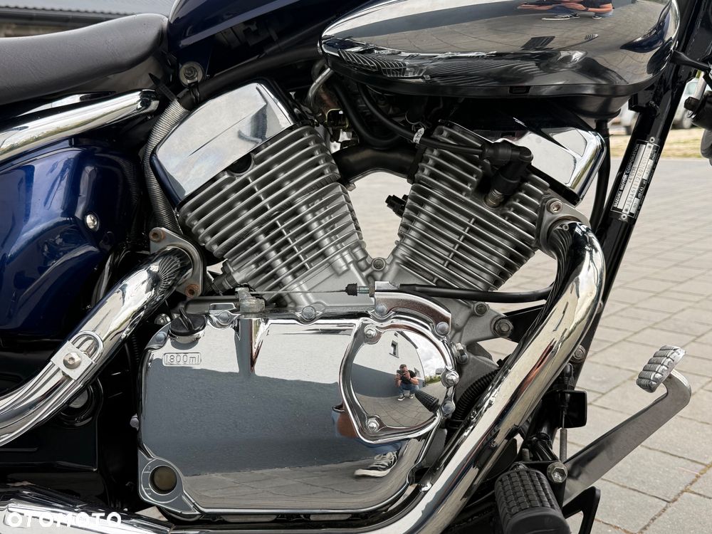 Suzuki Intruder - 30
