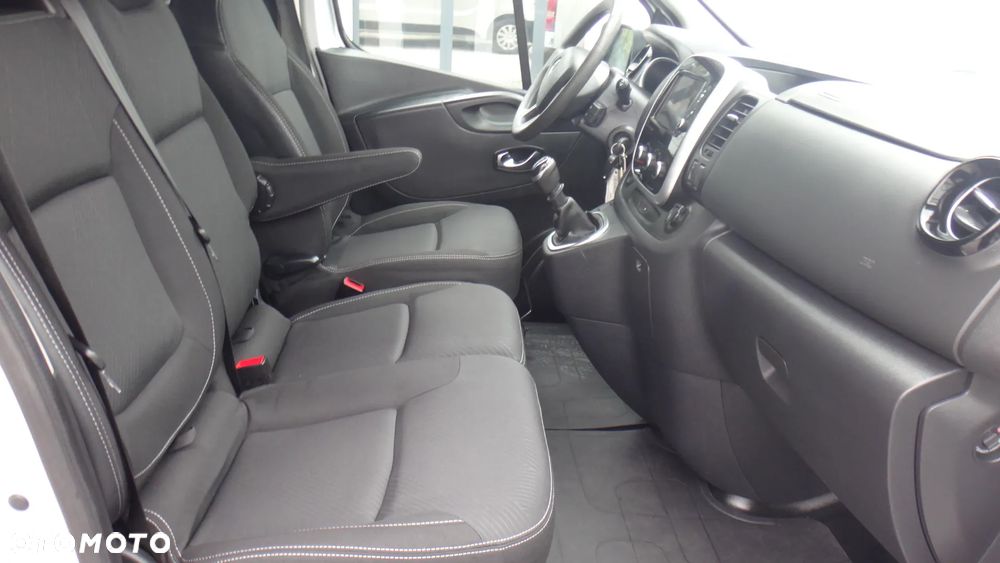 Renault Trafic - 13