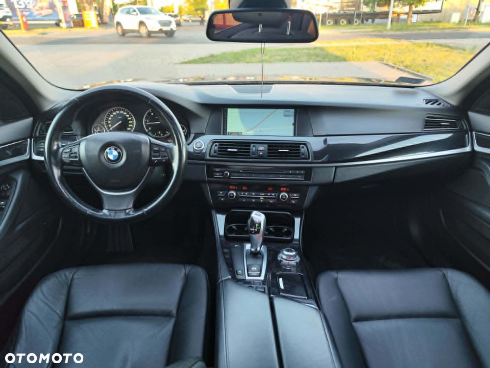 BMW Seria 5 525d - 3