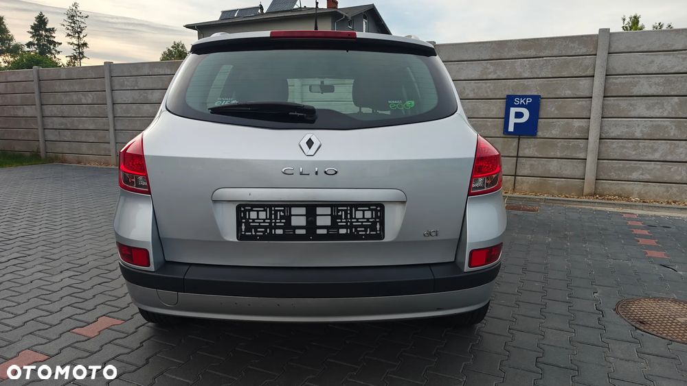 Renault Clio 1.5 dCi Alize - 12