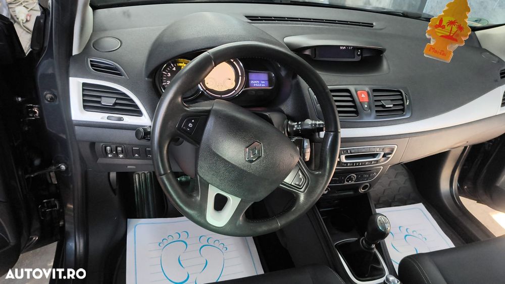 Renault Megane 1.9 dCi Privilege - 3