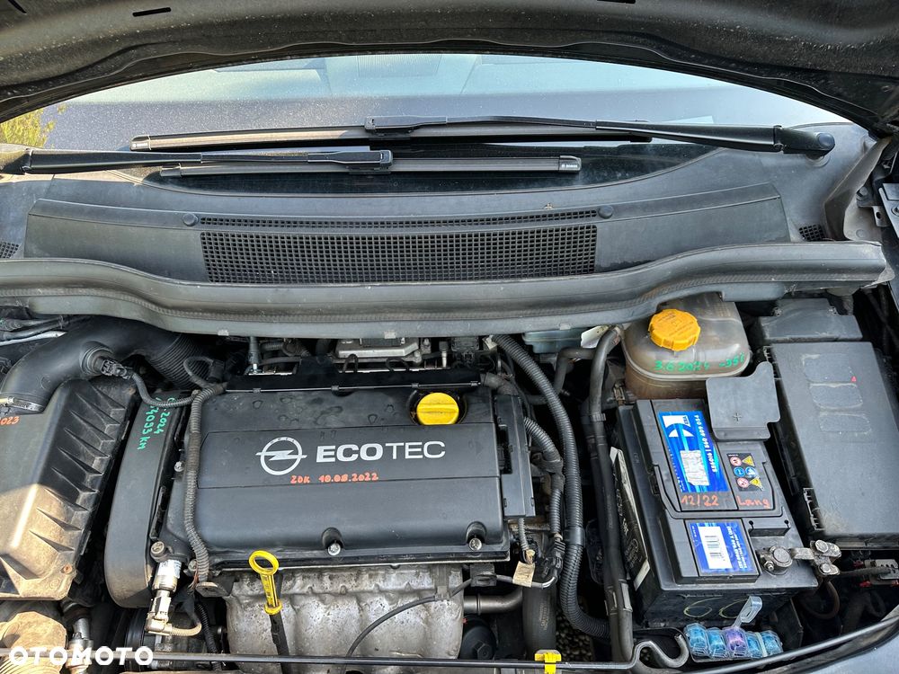 Opel Zafira - 9