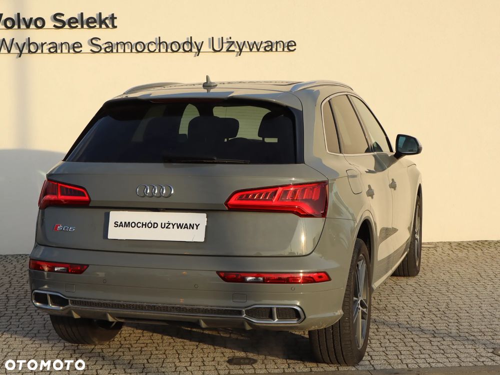 Audi SQ5 - 5