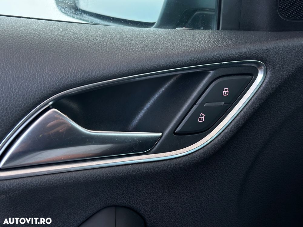 Audi Q3 2.0 TFSI Quattro - 29