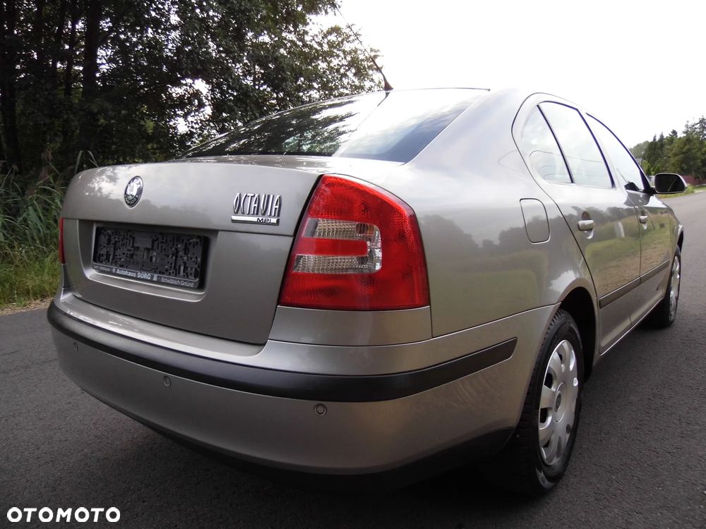 Skoda Octavia 1.6 Team Edition - 15