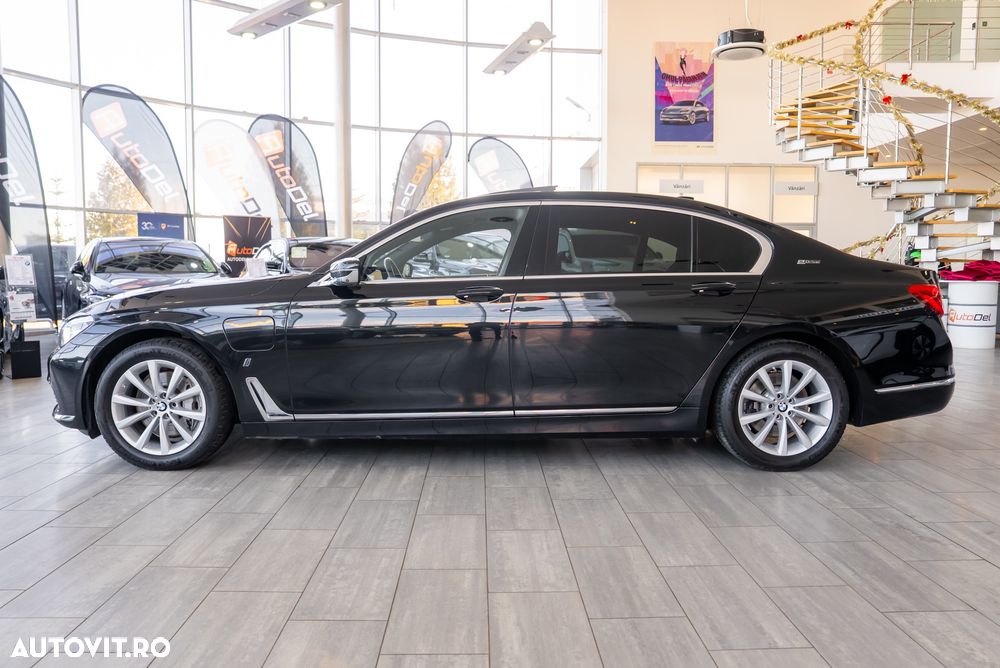 BMW Seria 7 740Le iPerformance - 9