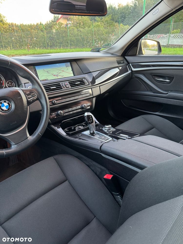 BMW Seria 5 520d - 5