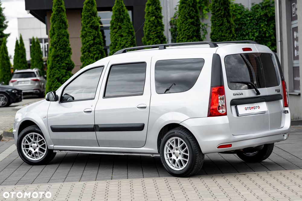 Dacia Logan 1.6 16V Laureate - 9