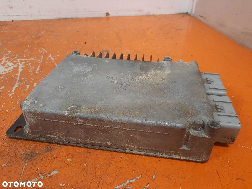 CHRYSLER PT CRUISER I 00-06 STEROWNIK KOMPUTER SILNIKA 04745860 - 1