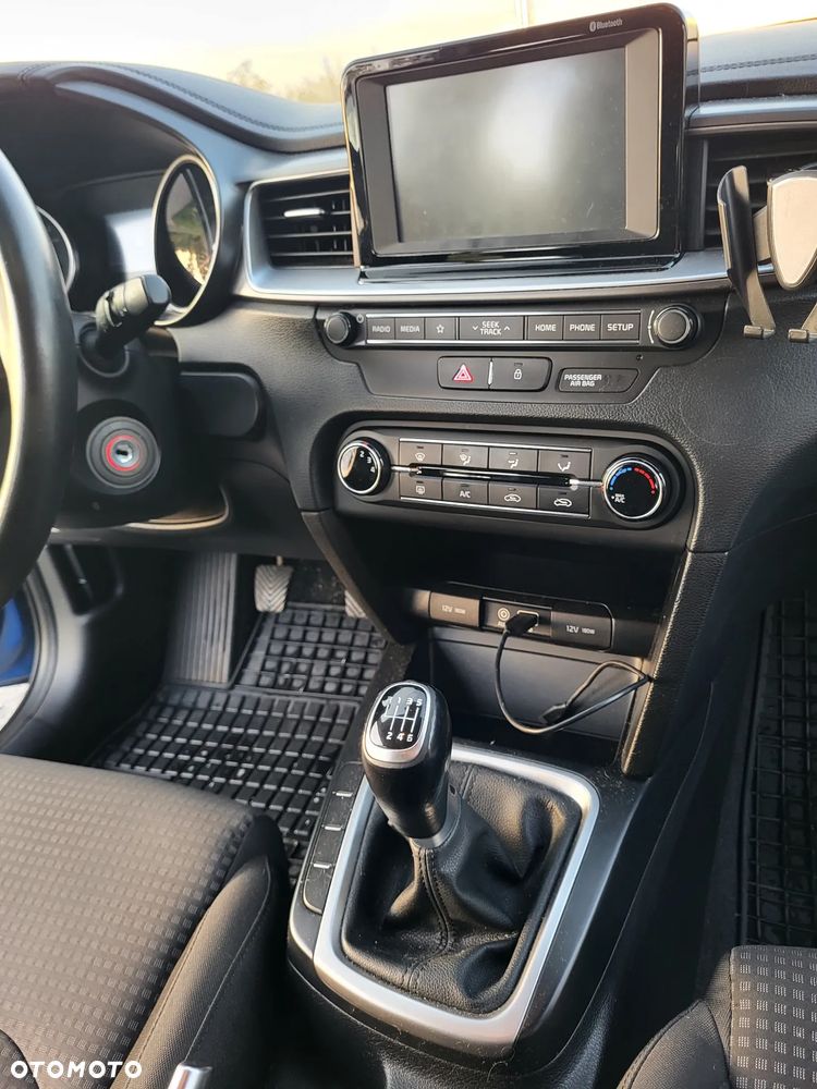 Kia Ceed - 21