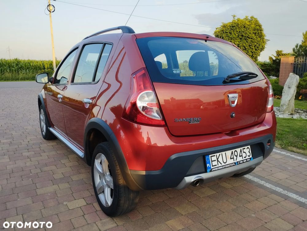 Dacia Sandero - 4