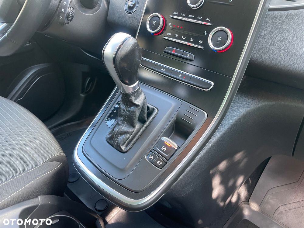 Renault Grand Scenic - 16
