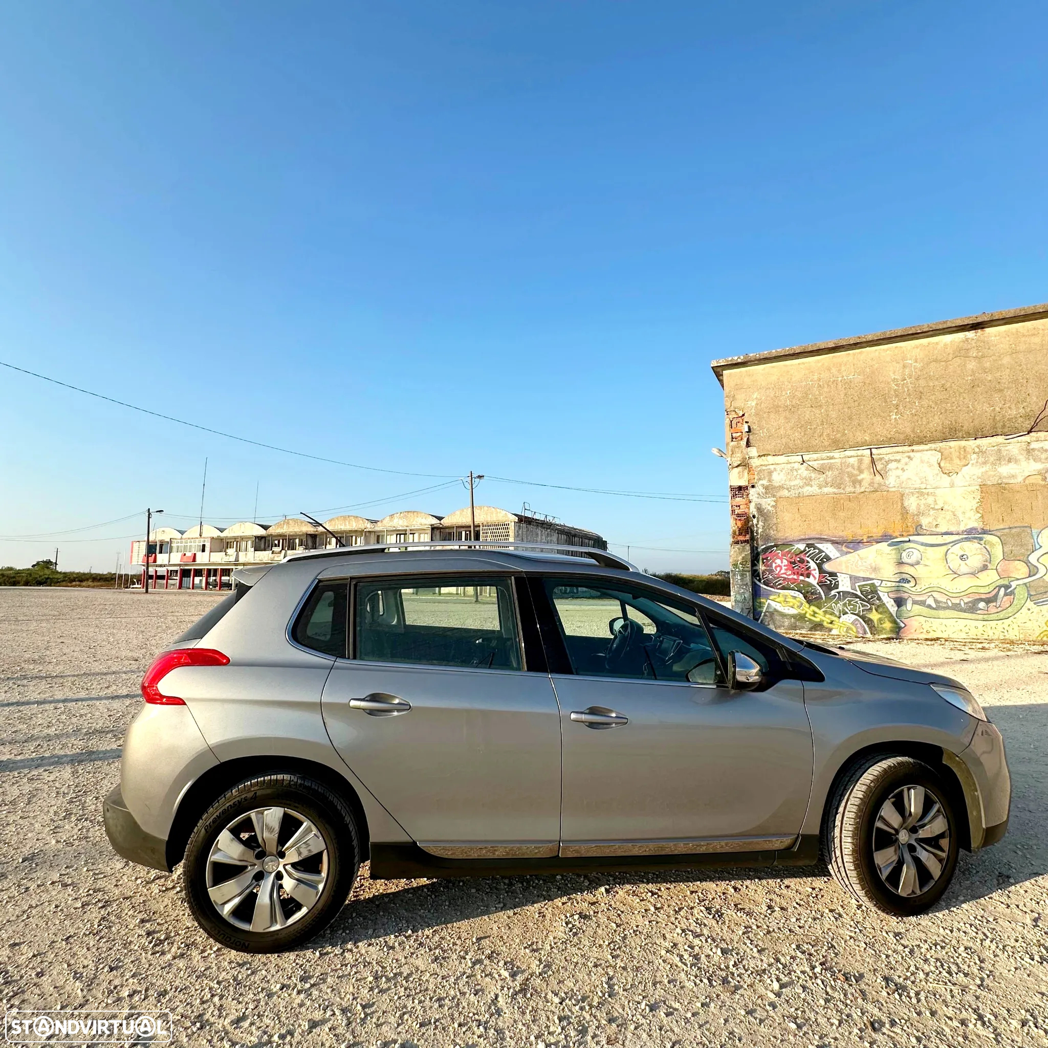 Peugeot 2008 1.2 PureTech Allure - 5