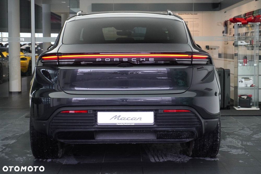 Porsche Macan - 13