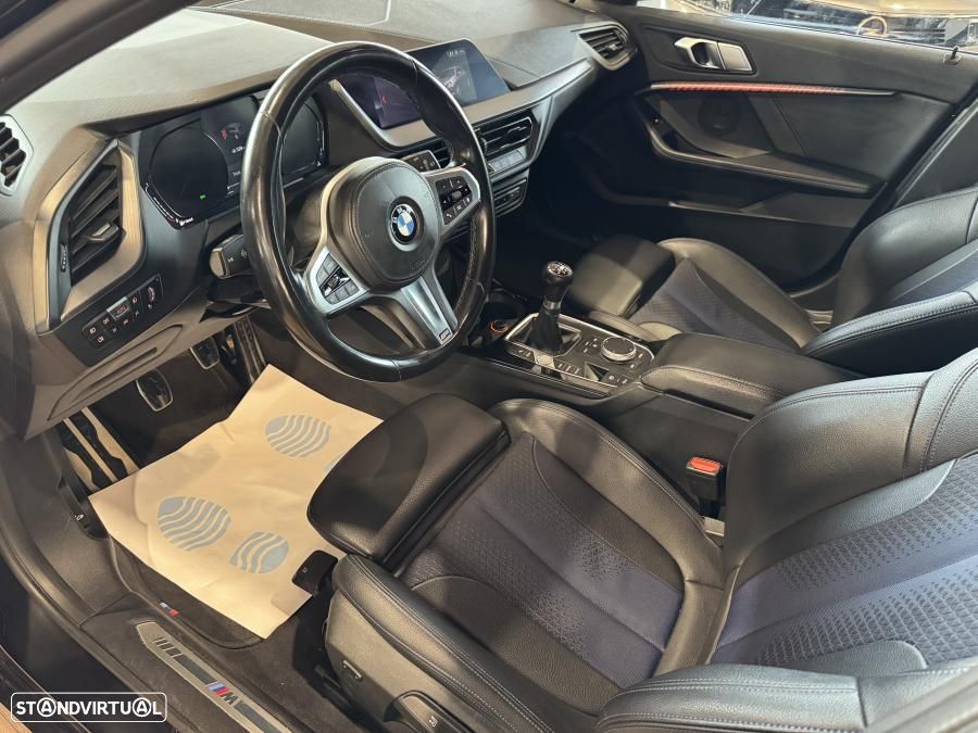BMW 116 d Pack Desportivo M - 6