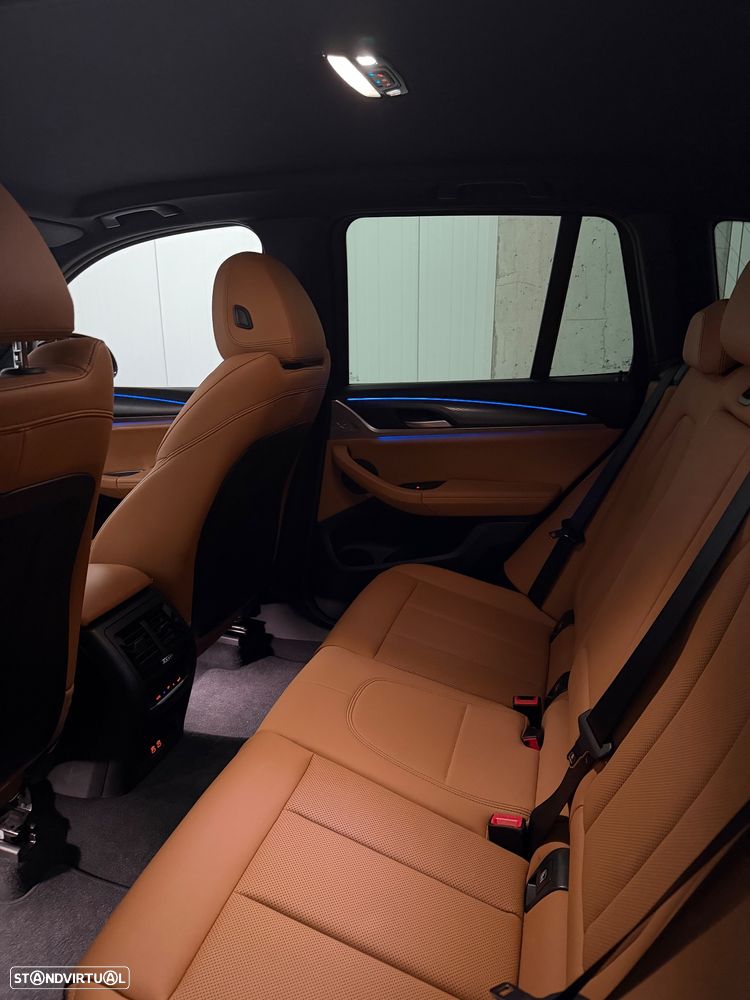 BMW X3 30 e xDrive Pack M Desportivo - 4