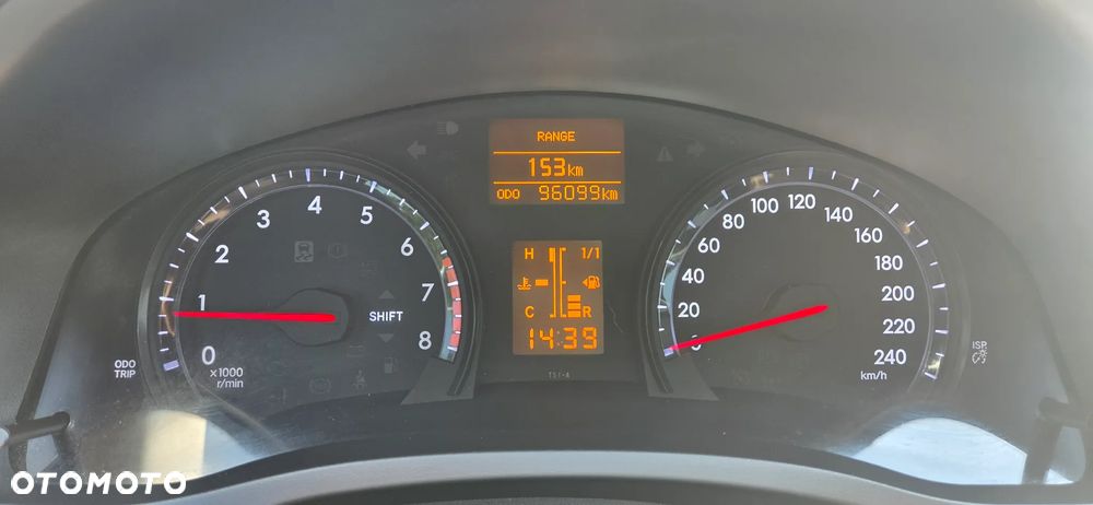 Toyota Avensis 1.8 Premium EU5 - 10