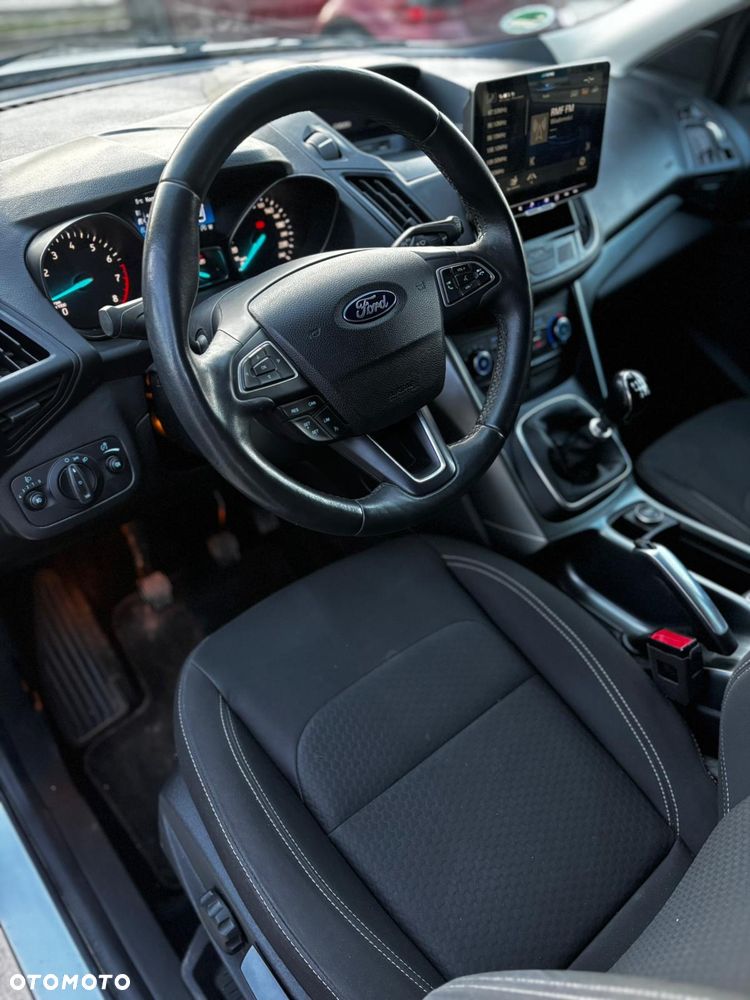 Ford Kuga - 9