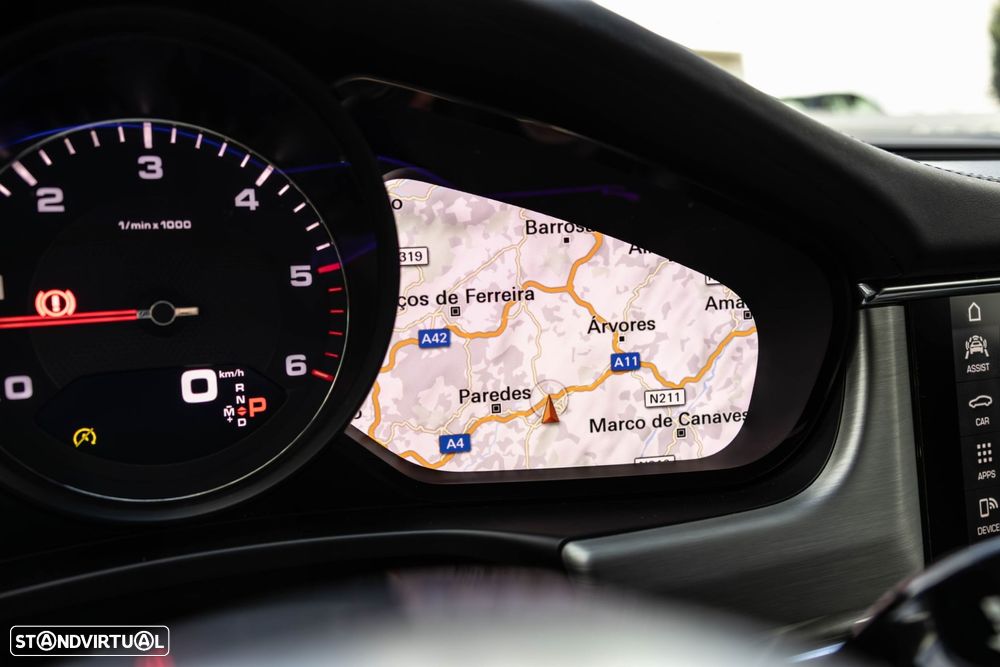 Porsche Panamera 4 S - 48