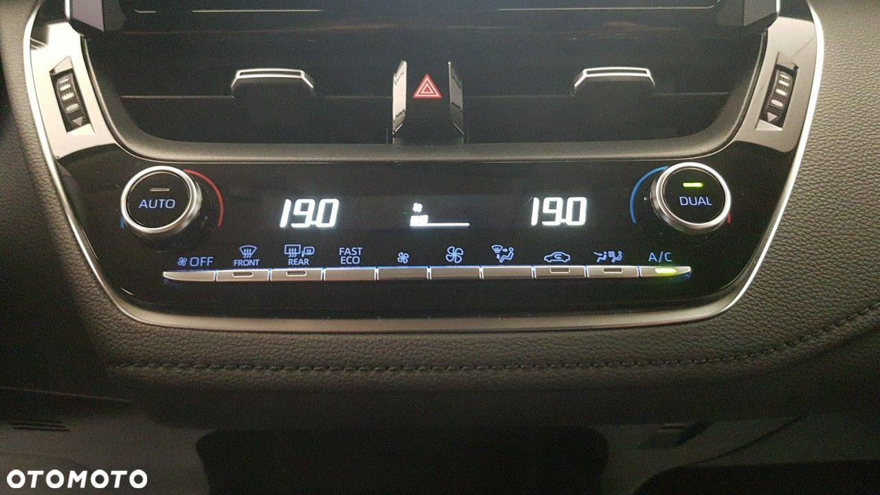 Toyota Corolla - 29