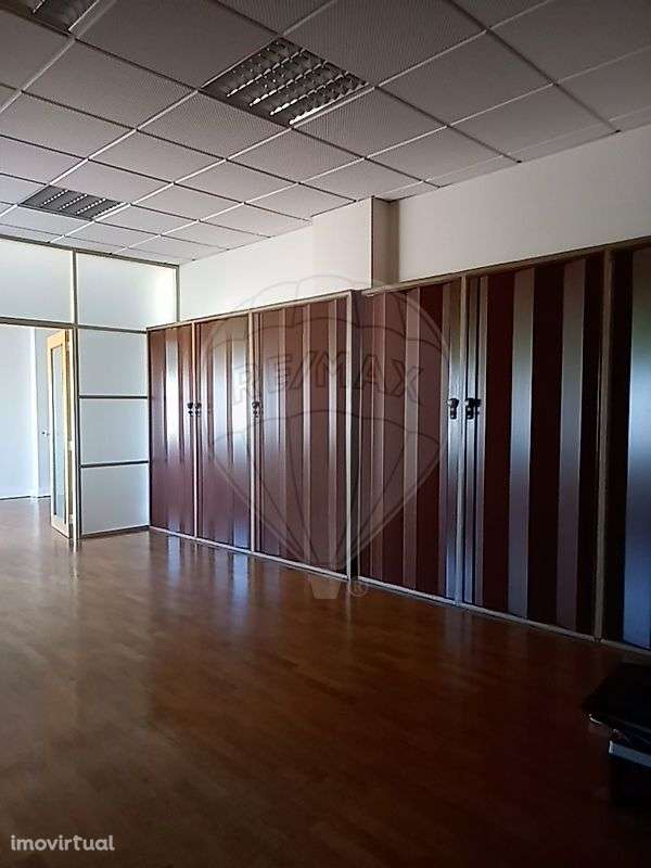 Escritório  para arrendamento - Grande imagem: 5/14