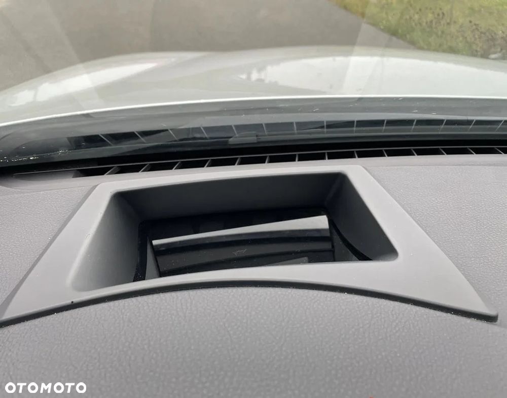 BMW Seria 5 535i xDrive Sport-Aut - 13