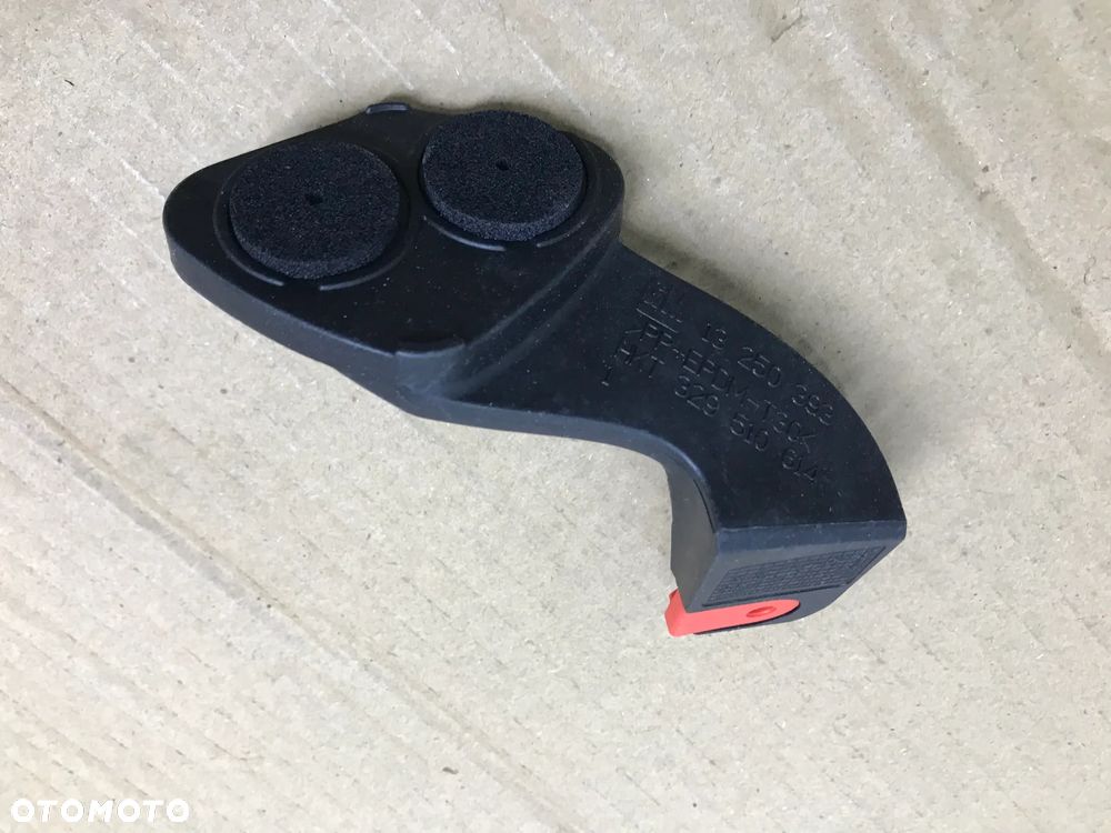 Ślizg Opel corsa d dolne mocowanie zderzaka tył 13250392 13250393 - 1