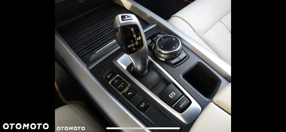 BMW X5 xDrive25d - 14