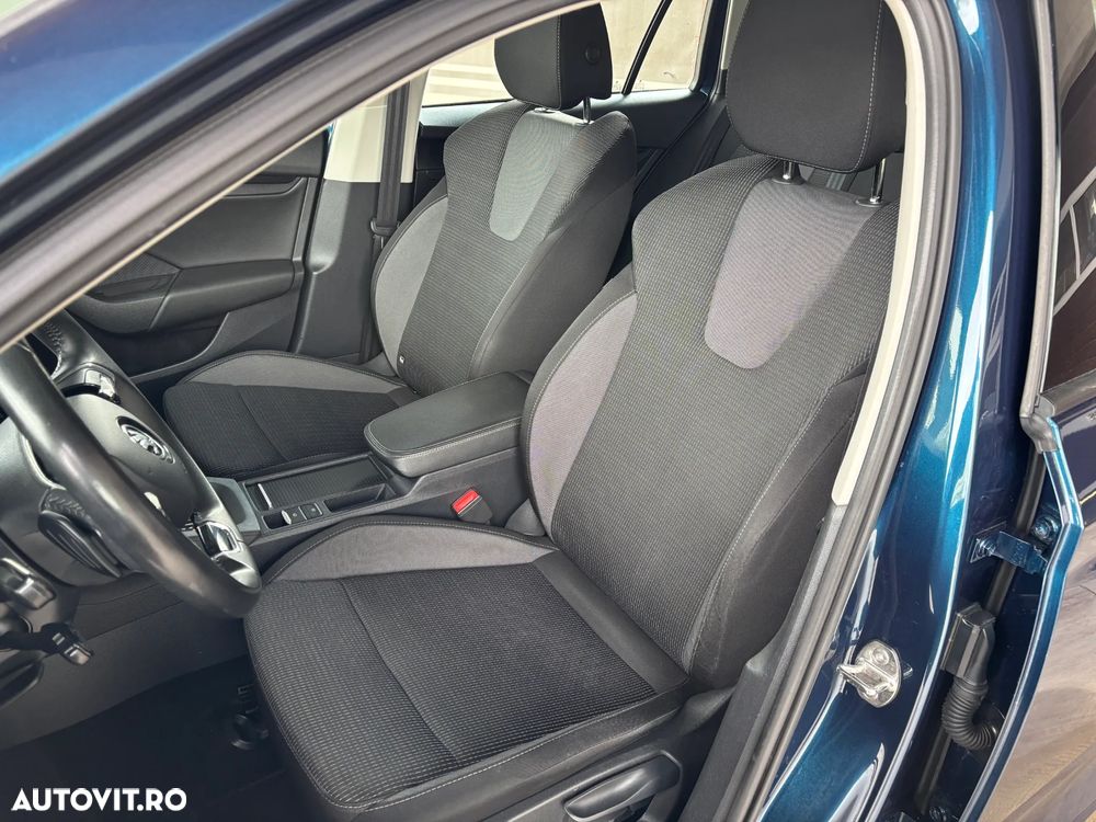 Skoda Octavia 2.0 TDI DSG Ambition - 35