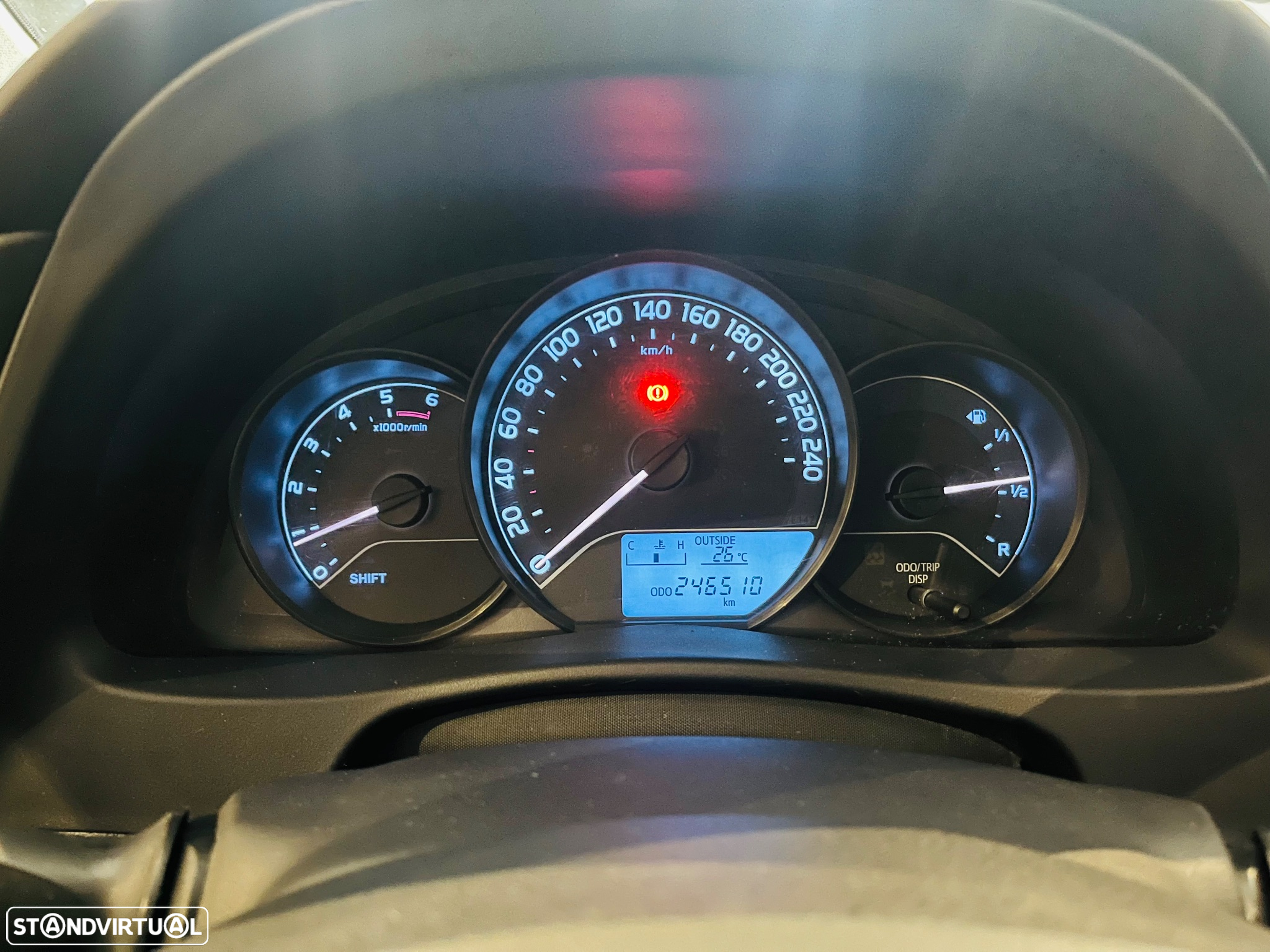 Toyota AURIS BIZZ D4D 90CV C/AC - 28
