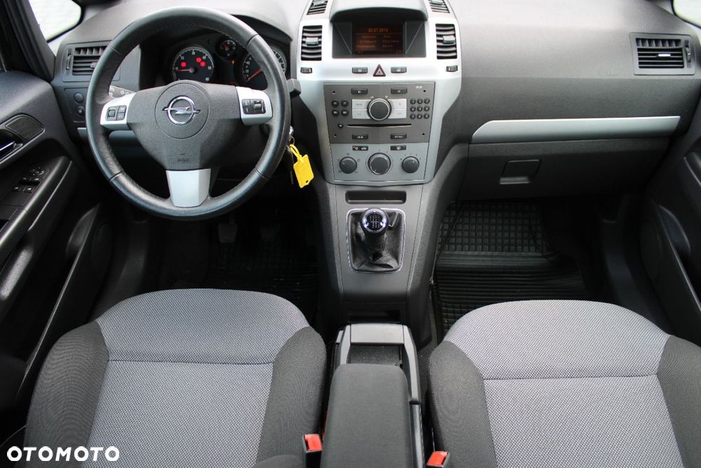 Opel Zafira - 22