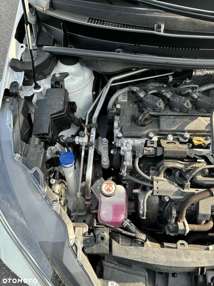 Toyota Yaris 1.5 Style CVT - 35