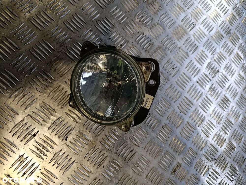 RENAULT GAMA D LAMPA HALOGEN Prawy 82926484 - 1