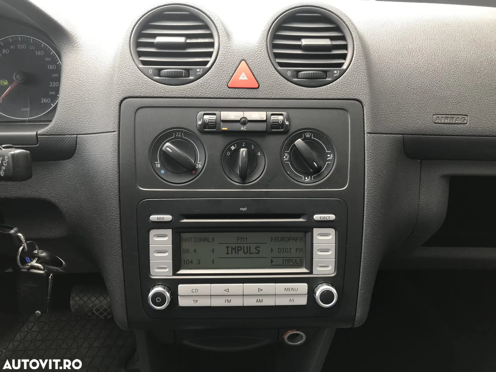 Volkswagen Caddy 1.9 TDI DPF DSG Maxi Life (7-Si.) - 6