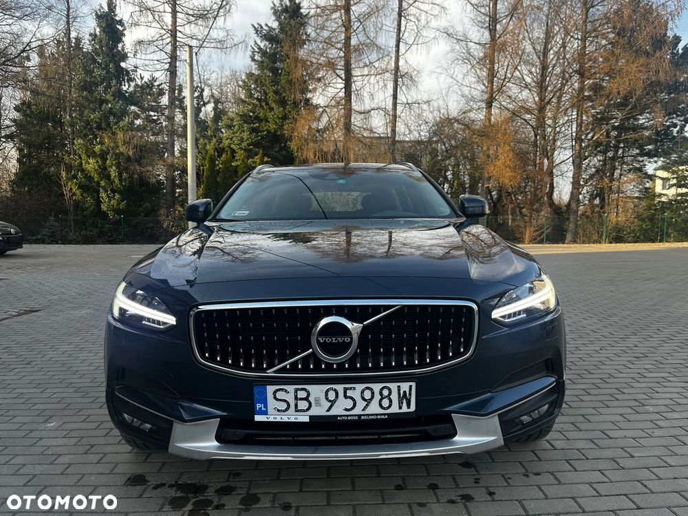 Volvo V90 D4 AWD Momentum - 2